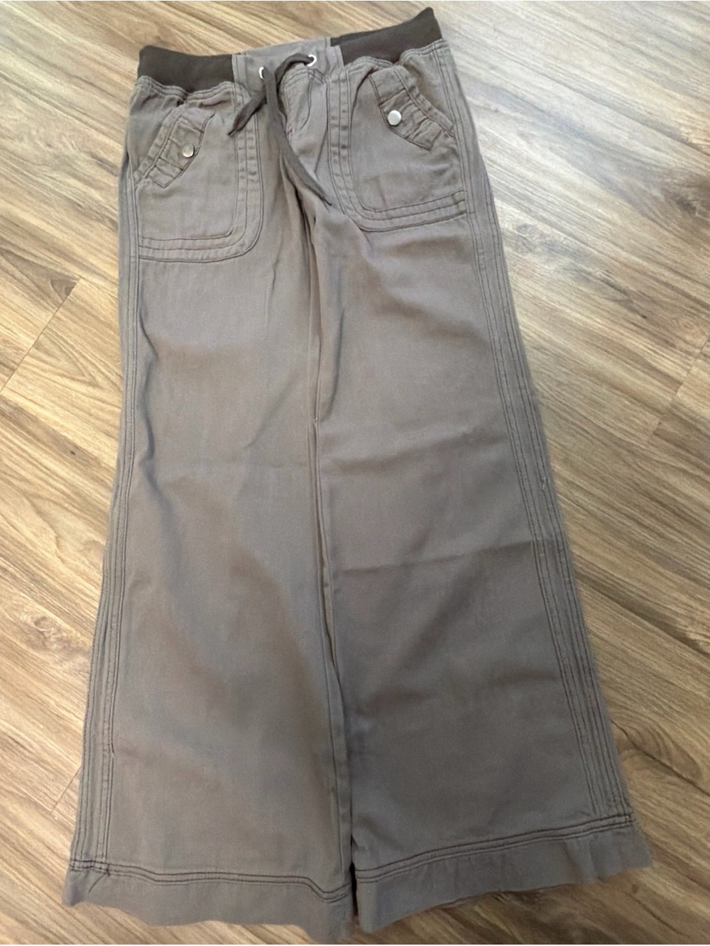 Wide Leg Drawstring Pants in Gray